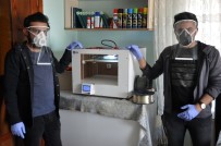 FİTRE - (Özel) Yüksekovalı İki Kardeş Sağlık Çalışanları İçin Evde Maske Üretimine Başladı