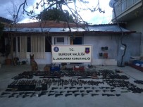 SİLAH KAÇAKÇILIĞI - Burdur'da Silah Kaçakçılığı Operasyonu