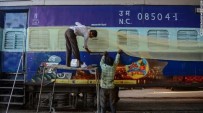 KARANTINA - Hindistan'da Tren Vagonları Karantina Merkezine Dönüştürüldü