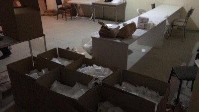 Kocaeli'de 15 Bin Adet Kaçak Maske Ele Geçirildi