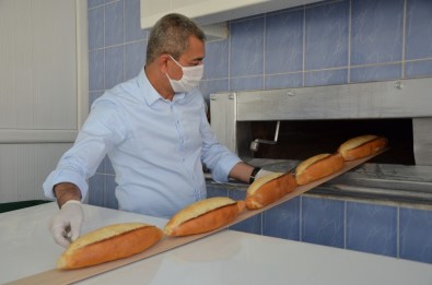 Koçarlı Menderes'in İlk Ekmeğini Başkan Kaplan Eliyle Yaptı