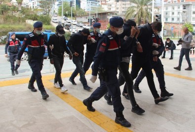 Kongo'dan Okumaya Gelen Üniversite Öğrencisi Kaçak Kazıda Yakalandı