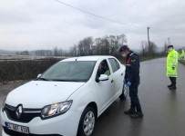 BALIK TUTMA - Kurallara Uymayan 80 Kişiye Jandarma Ceza Kesti