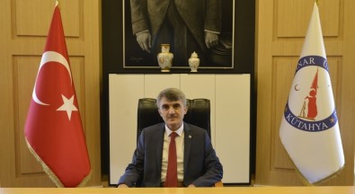 Rektör Uysal'dan, 'Biz Bize Yeteriz Türkiye'm' Kampanyasına Maaş Ve Şiirli Destek