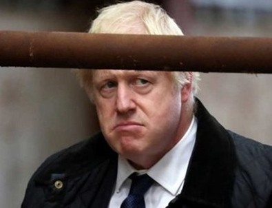 Boris Johnson'ın hayatta kalma şansı yüzde...