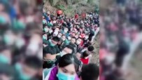 SAĞLIK KOMİSYONU - Çin'de Yasaklar Gevşetildi Çinliler Parkalara Akın Etti