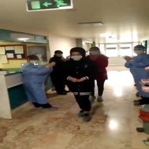Elazığ'da Korona Virüs Tedavisi Gören  9 Kişi Alkışlarla Taburcu Oldu
