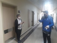 DİYARBAKIR - Ergani Gençlik Merkezinde Yüz Koruyucu Siper Üretiliyor