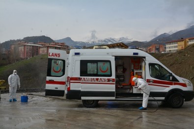 Hakkari'de Ambulanslar Dezenfekte Edildi