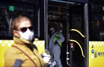İstanbul'da Toplu Taşıma Araçlarında Dezenfekte Çalışmaları Devam Ediyor