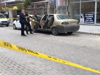 DAVUTLAR - Kuşadası'nda Kuzenlere Silahlı Saldırı Açıklaması 1 Ölü, 1 Yaralı