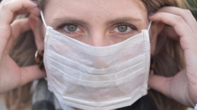Uzmanlardan maskelere ilişkin önemli uyarı: Virüs bulaştırabilir!