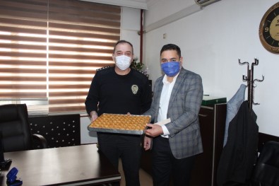 Emniyet Teşkilatına 'Tatlı' Kutlama