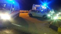 Manisa'da İki Otomobil Çarpıştı Açıklaması 6 Yaralı