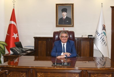 Vali Aykut Pekmez'in 10 Nisan Polis Haftası Mesajı