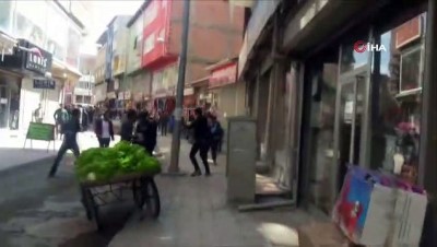 Ağrı'da Zabıta İle Seyyar Satıcılar Arasındaki Kavgada 7 Kişi Yaralandı