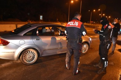 Antalya'da Kısıtlamalara Uymayanlara 57 Bin 412 TL Ceza Uygulandı