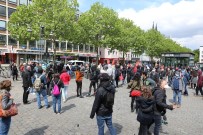 Köln'de Sosyal Mesafeli 1 Mayıs
