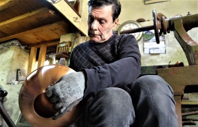 (Özel) Her Gün 'Alem' Yaparak Genç Kalıyor