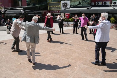 65 Yaş Üstü Vatandaşlara Turgay Erdem Sürprizi