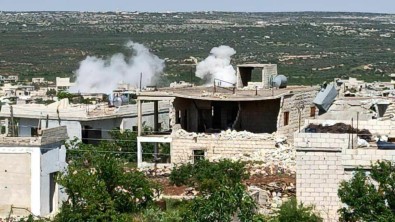 Esad Rejimi İdlib'deki Köylere Saldırdı Açıklaması 5 Yaralı