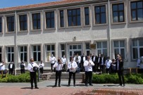 Mamak'ta Sokak Sanatçıları Mahalle Mahalle Gezerek Konser Verdi