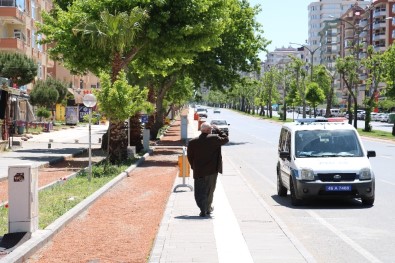 Yaşlıların Sokak Keyfi