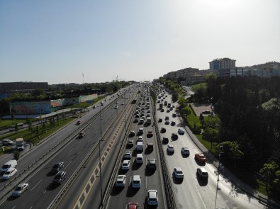 İstanbul'da yine yoğun trafik yaşandı!