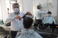 Kütahya'da Berber, Kuaför Ve Güzellik Salonları Yeniden Faaliyete Geçti