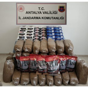 Antalya'da 50 Bin Kaçak Makaron Ve 165 Kilo Tütün Ele Geçirildi