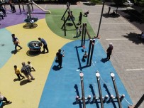 Çocuklar 53 Gün Sonra Parklara Kavuştu