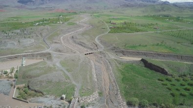 Kağızman'da Köyler Taşkına Karşı Korunuyor