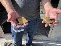 (ÖZEL) Hırsızlar 5 Günde İki Kez Girdikleri İş Yeri Sahibini Canından Bezdirdi