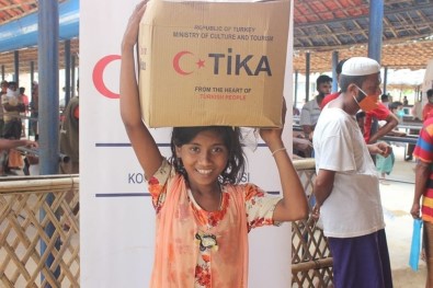 Türkiye'den Arakanlı Müslümanlara Yardım Eli