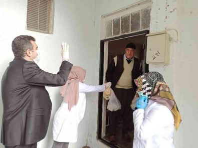 Eğil Kaymakamı İdris Arslan Vefa Sosyal Destek Grubu'nun Yardım Çalışmalarına Katıldı