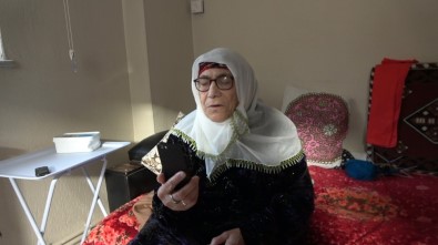 Evde Kalan Yaşlılar Akıllı Telefon Satışlarını Arttırdı