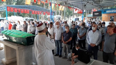 Kazada Hayatını Kaybeden Spor İlçe Müdürü Toprağa Verildi