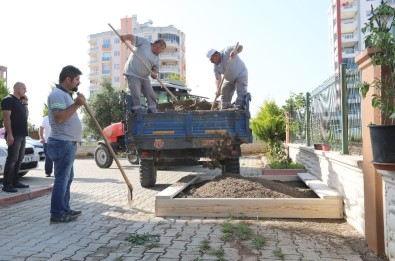 Mersin'de 5 Yaşındaki Çocuğa Kum Havuzu Sürprizi