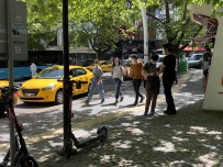 Bu Defa Sokaklar Gençlere Kaldı