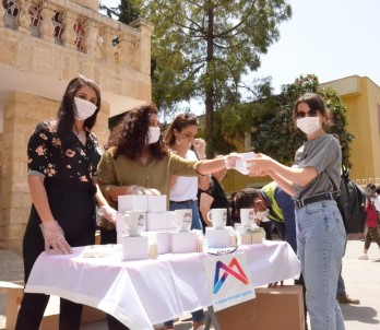 Büyükşehir Belediyesinden Gençlere Ve Çocuklara Kupa Bardak