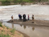 Karasu Nehri'nde Kaybolan Gencin Cansız Bedenine Ulaşıldı
