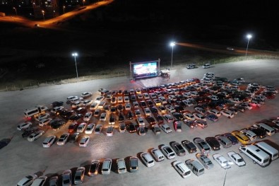 Nevşehir'de Arabalı Sinema Günleri Başladı