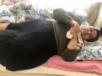 (Özel) Bursa'da Bu Kadın 5 Yıldır Sokağa Çıkamıyor