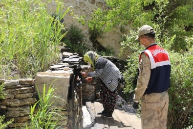 65 Yaş Üstü Vatandaşlar Tur Otobüsüyle Munzur Vadisi'ni Gezdi