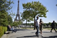 Fransa'da Son 24 Saatte Korona Virüsten 483 Ölüm