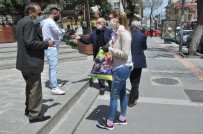 Kars'ta 65 Yaş Ve Üstü Vatandaşlar Bir Hafta Arayla Sokağa Çıktı