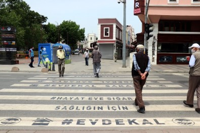 Kısıtlama Gününde Boş Cadde Ve Sokaklar 2'Nci Kez Onların Oldu