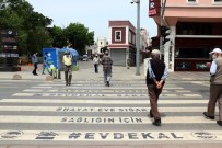 Kısıtlama Gününde Boş Cadde Ve Sokaklar 2'Nci Kez Onların Oldu