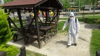 Sancaktepe'de Parklar 65 Yaş Üstü Vatandaşlar İçin Dezenfekte Edildi