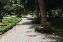 Yaşlıların Sokağa Çıkma İznine Sıcak Engeli